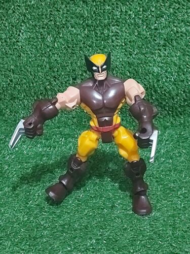 Hasbro Marvel 2013 superhéroe juguete de acción Wolverine 6" figura marrón traje - Imagen 1 de 4