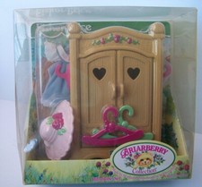 Fisher Price BRIARBERRY BEARS Wardrobe armoire NEW closet furniture dress hat