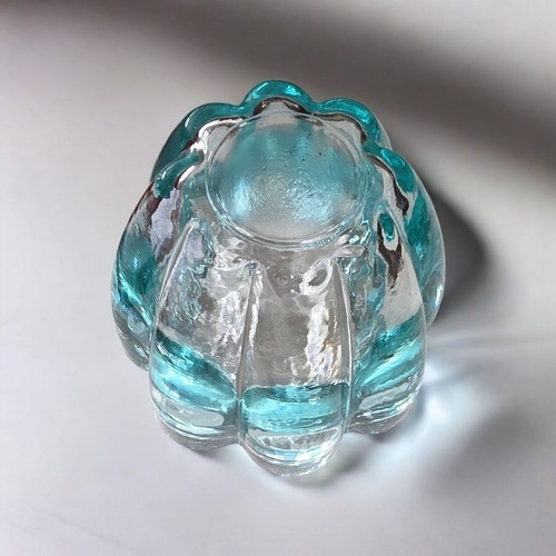 Aqua Green Scalloped Art Glass Vase Bowl Home Decor (S601) - Picture 4 of 6