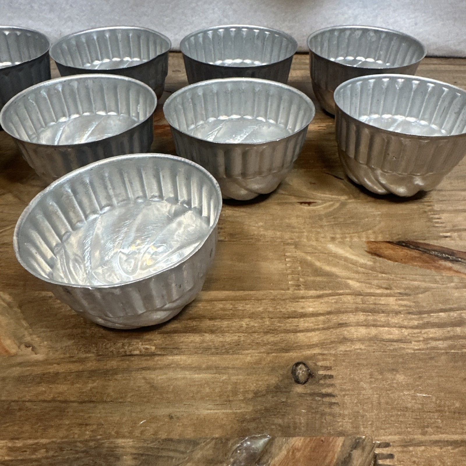 9 Vintage 1950s Aluminum Individual Swirl Jello Molds Baking Cooling Tins