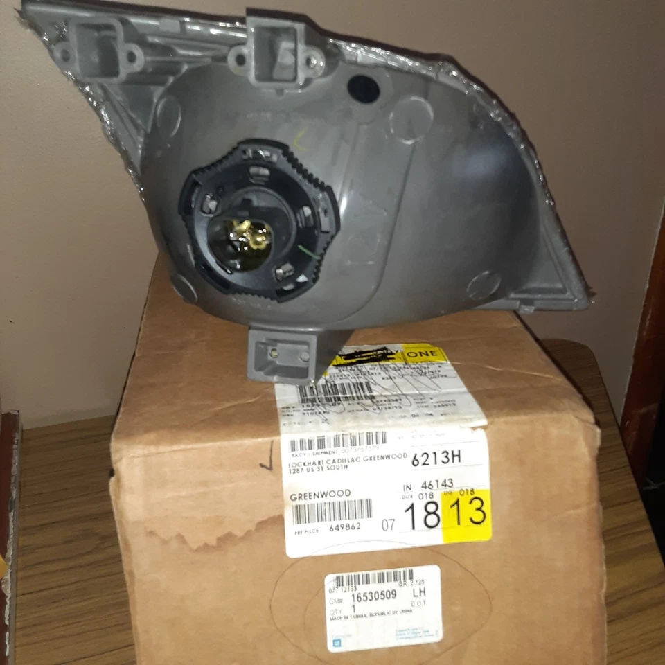 Cápsula halógena Faros Venture Montana Silhouette GM LH Driver 16530509 A1 Foto 2 de 3