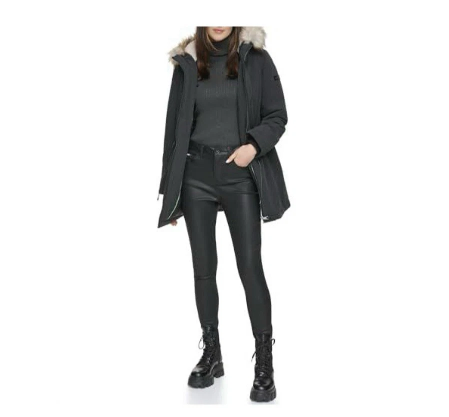 Chaqueta anorak con capucha con ribete de piel sintética para mujer DKNY, negra, X-pequeña Foto 3 de 3
