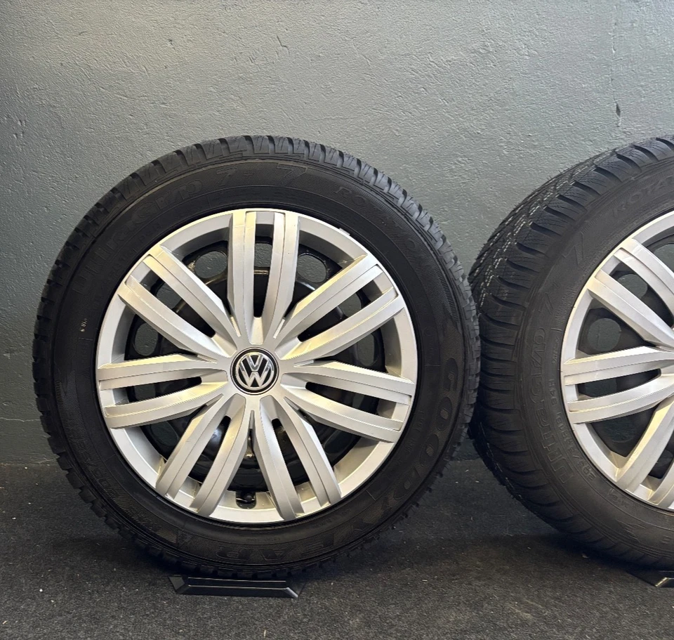 Original VW Caddy Stahlfelgen Winterräder 205/55/R16 94H 2K5601027 Goodyear - Bild 3 von 4