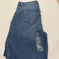 New Gloria Vanderbilt Amanda Size 12 Short Classic Rise Tapered Leg