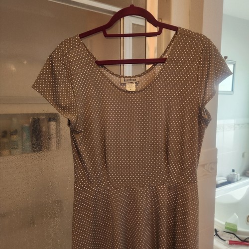 Karina- The Original Easy DRESS - Picture 3 of 3