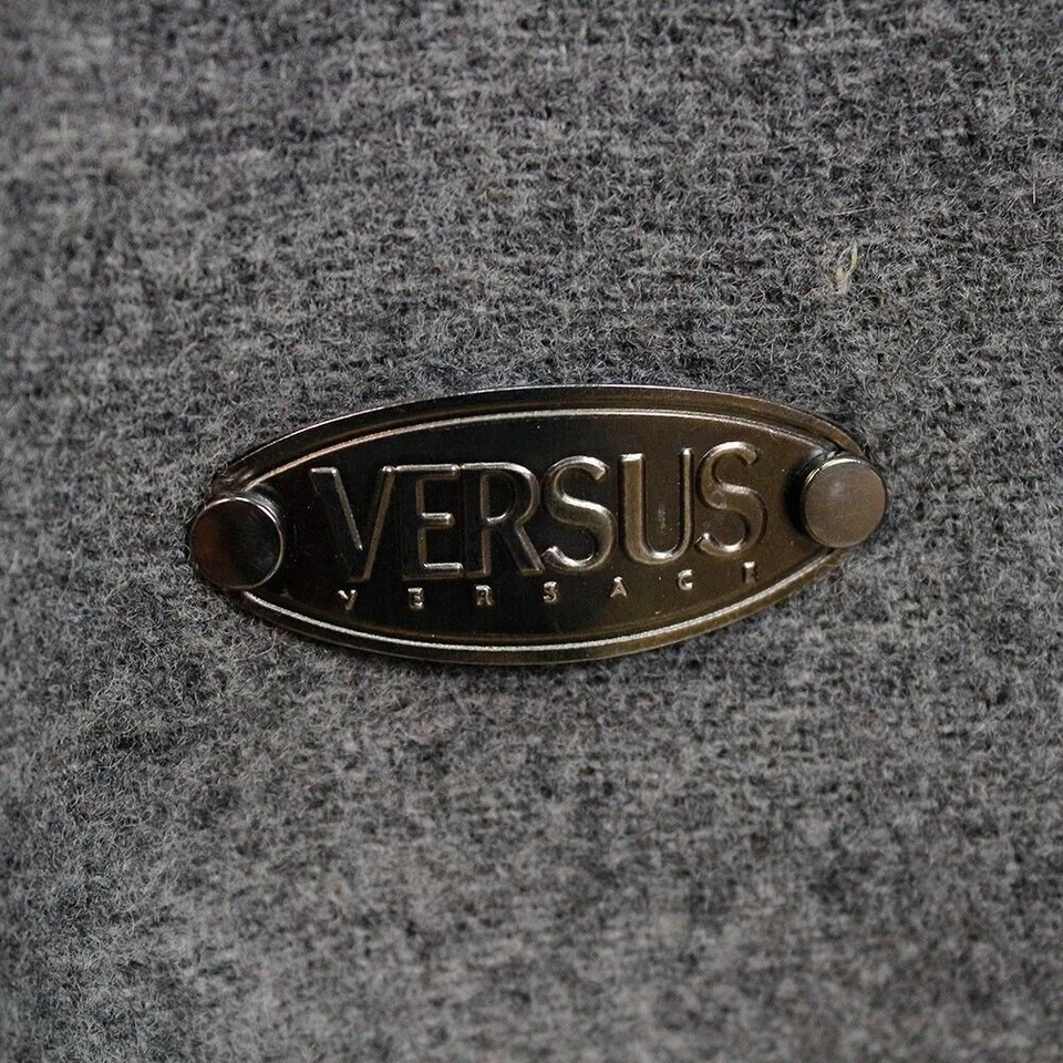 Sciarpa Versus Versace 100% lana colore grigio 140x30 - Imagen 2 de 4