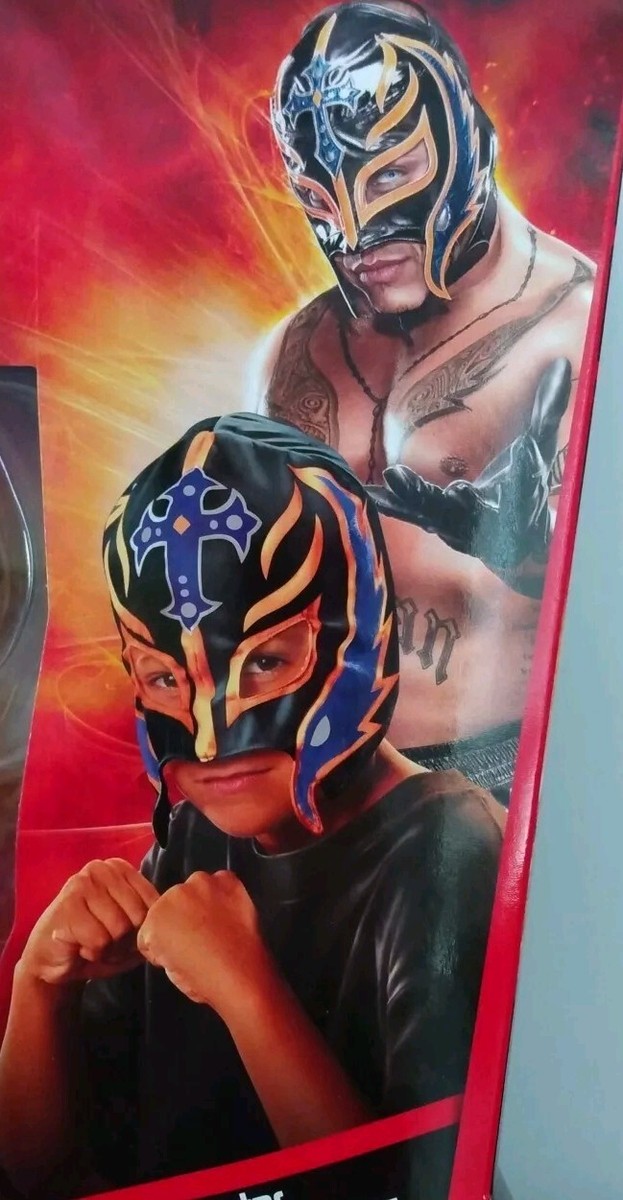 Rey Mysterio Superstar MatchUps - Action Figure & MASK - by Mattel