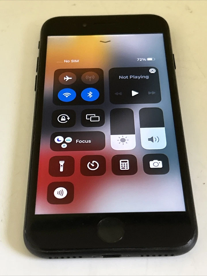 Apple iPhone 7 32GB (Unlocked) A1778 - in Black - - (YK317) - Image 3 of 4