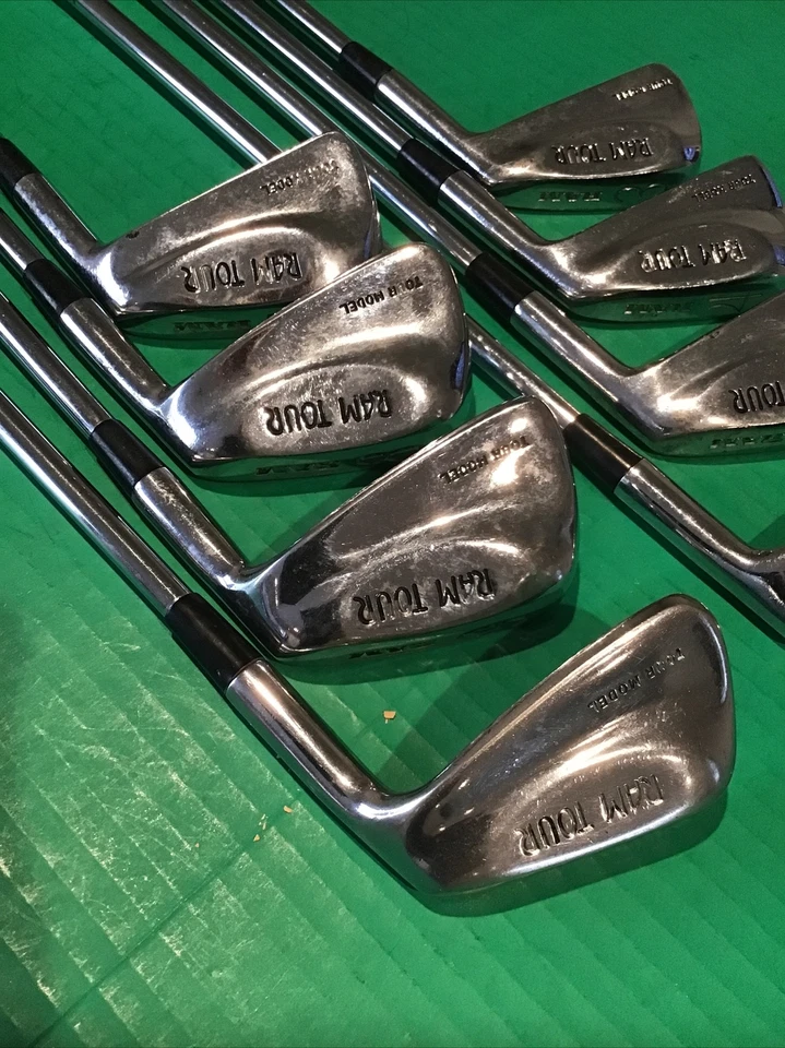 Raro Juego de Club de Golf Ram Tour Modelo Hierro Forjado 3-PW Derecha Eje de Acero Dinámico Foto 2 de 4