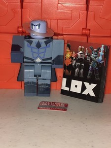 Details About Roblox Series 6 Heroes Of Robloxia Cosminus Orange Blind Box New W Packaging - 