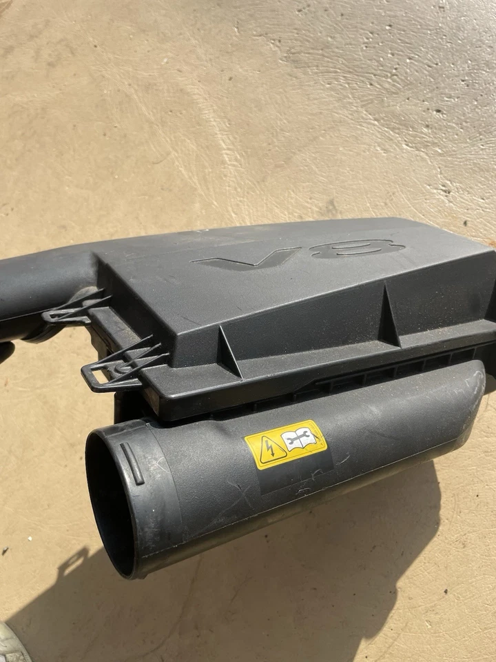 Caja limpiadora filtro admisión aire Mercedes GL450 GL550 12-19 A0071530528 OEM Foto 4 de 4