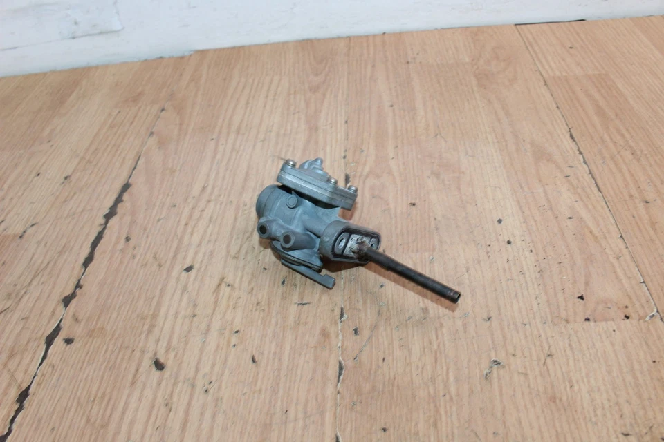 1972 Suzuki GT380 Petcock / Fuel Valve - Image 3 of 4