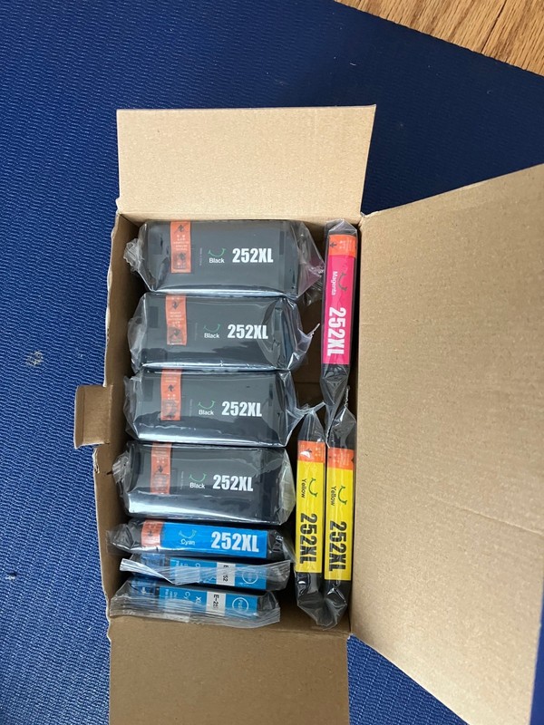 NON-OEM 252 XL Cartridges - 4 black, 3 cyan, 2 yellow, 1 magenta
