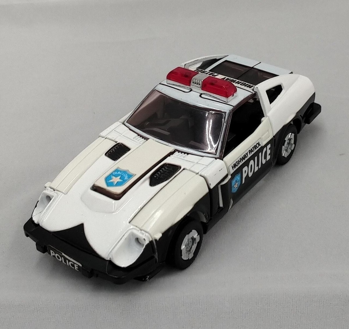 Takara Diaclone Police Car Fairlady Z Car Robot No.13 Real Robo