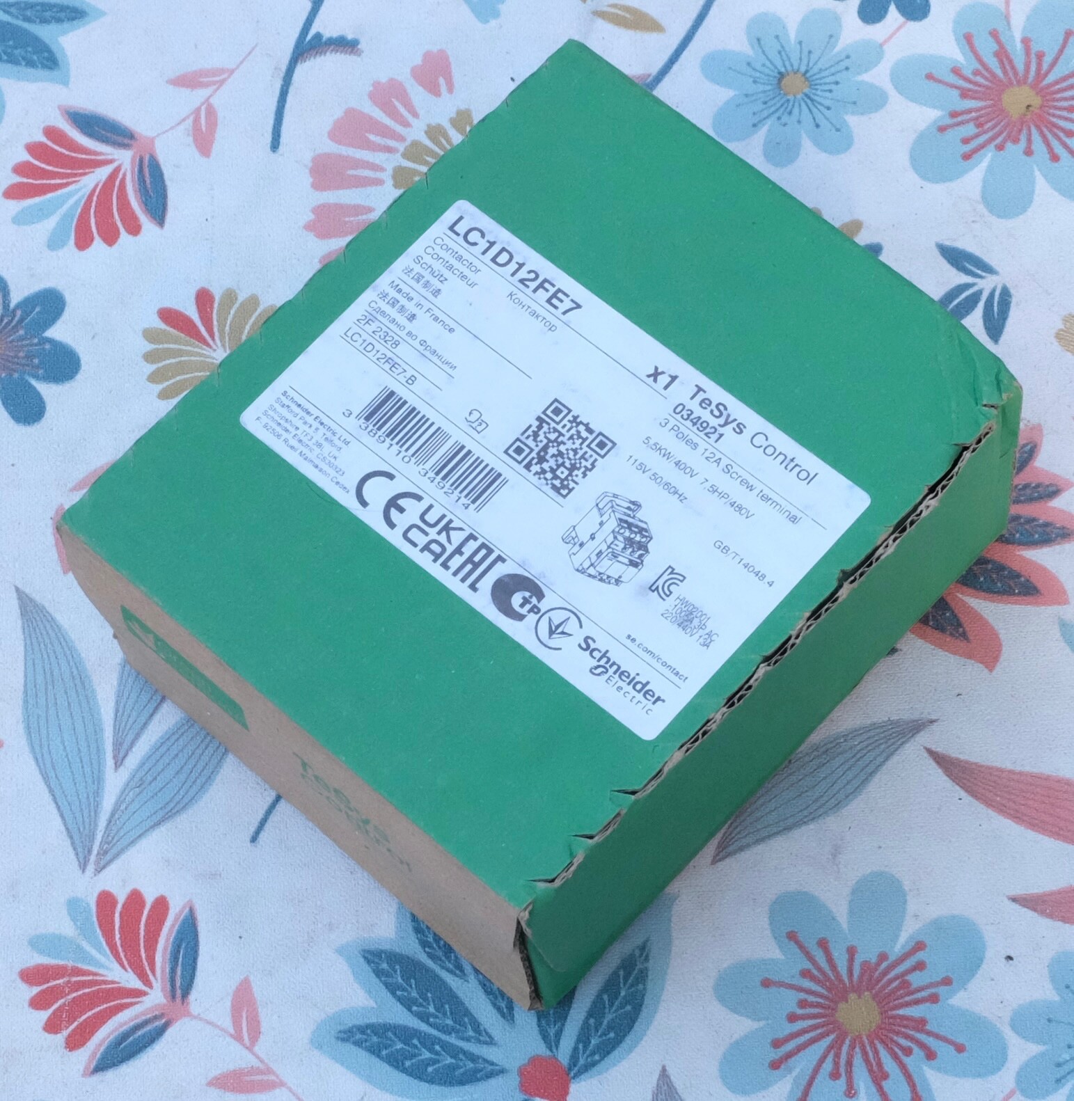 Contacteur 12A Telemecanique LC1D12FE7 commande bobine 115V triphase