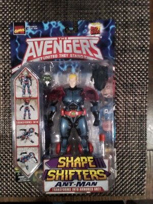 MARVEL / TOY BIZ - THE AVENGERS ''ANT-MAN'' Shape Shifters Figure - SEALED 