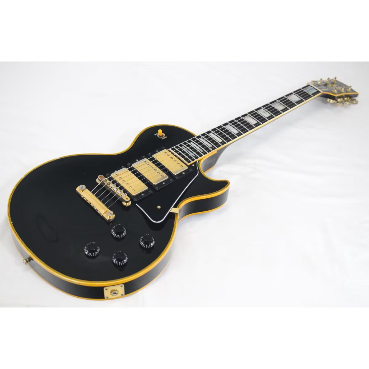 Auth GIBSON 1957 LES PAUL CUSTOM 3PU Electric Guitars 260