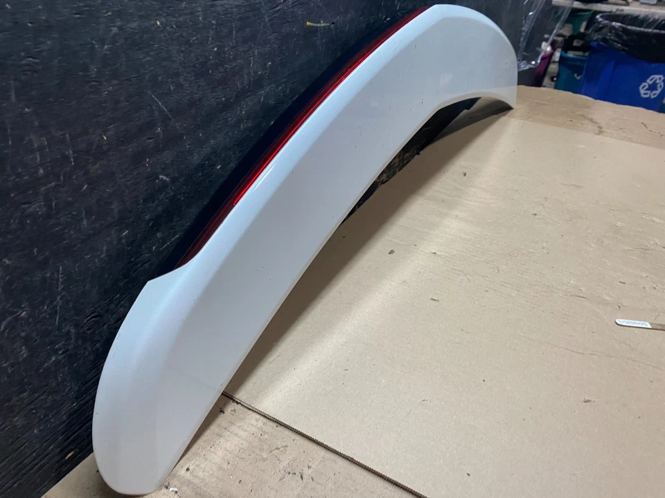 Alerón trasero Cadillac XTS 2018 a 2019 23507086 U7448 PS Foto 3 de 4