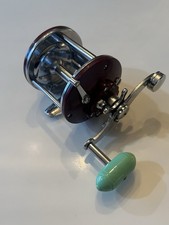 Penn Peerless No.9 Reel, Maroon Body, Green Bakelite Handle, Great Condition