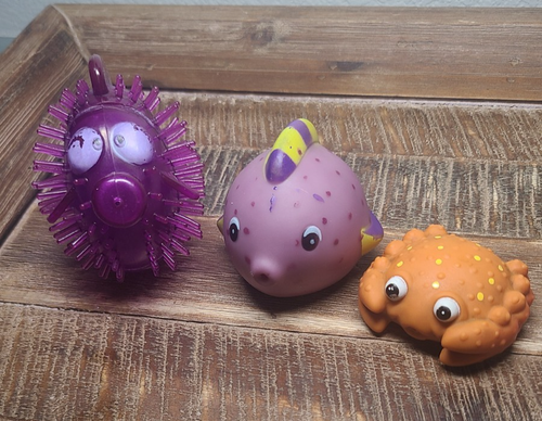 14 Ocean Animals Mini Figures Bath Toys Rubber Plastic Shark Octopus Clownfish - Picture 10 of 18
