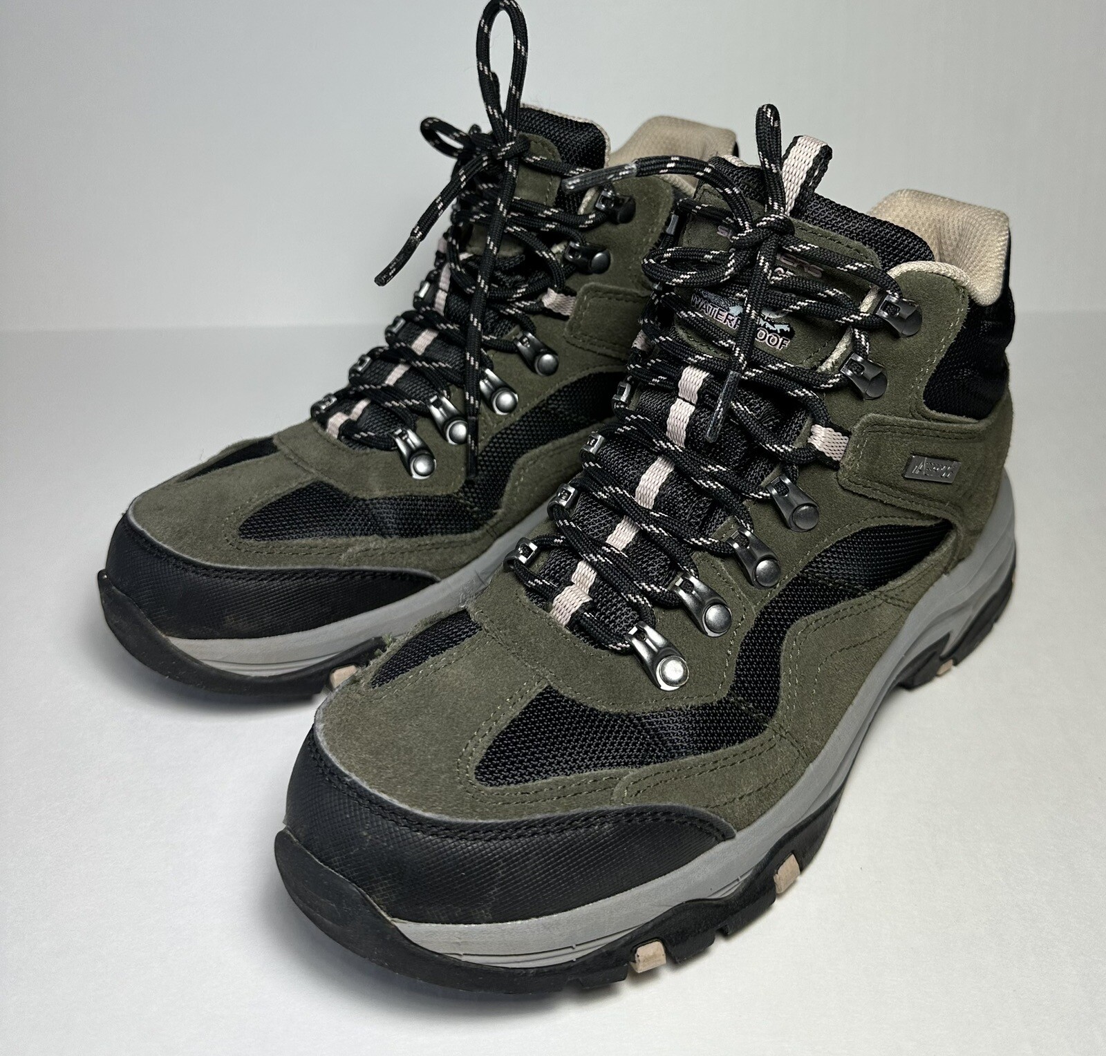 Skechers Hiking Boots Shoes Women’s Size 7.5 Waterproof Leather Olive Trego-image