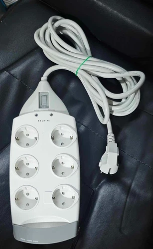 Belkin Superior ADSL+Telefon Home Protection 6 Steckdose Überspannungsschutz 4m