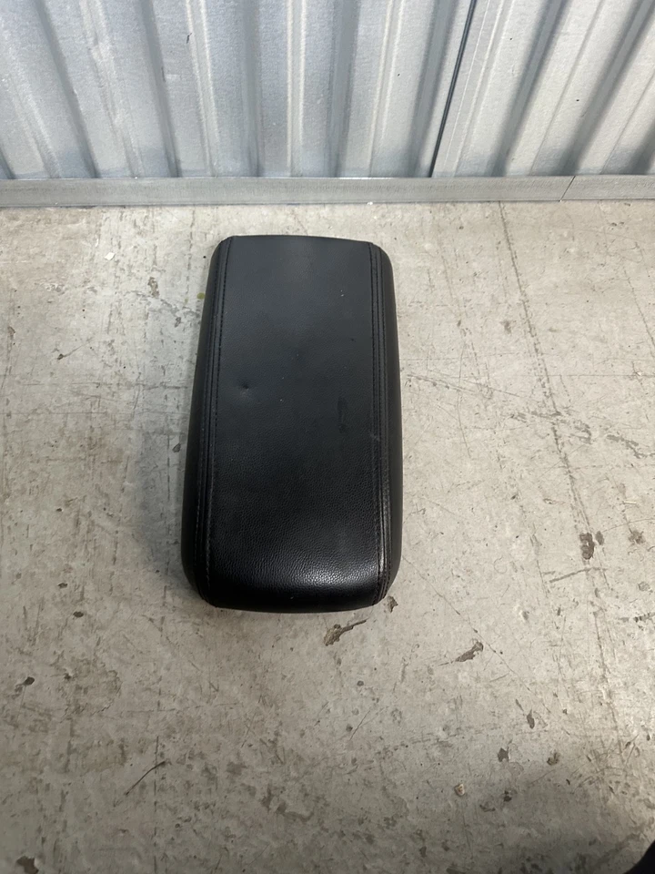 2002 - 2009 雪佛兰开拓者 GMC 特使中控台扶手盖黑色皮革 — 第 3/3 张图片