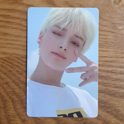 Hueningkai Official Photocard TXT The Chaos Chapter : Fight Or