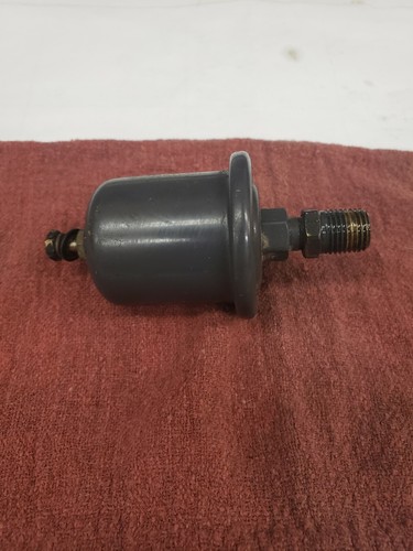 OMC Stringer 0982650 3857532 Oil Pressure Gauge Sending Sender Unit