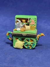 Midwest of Cannon Falls Hinged Trinket Box - Garden Wagon Teapot, Beautiful 