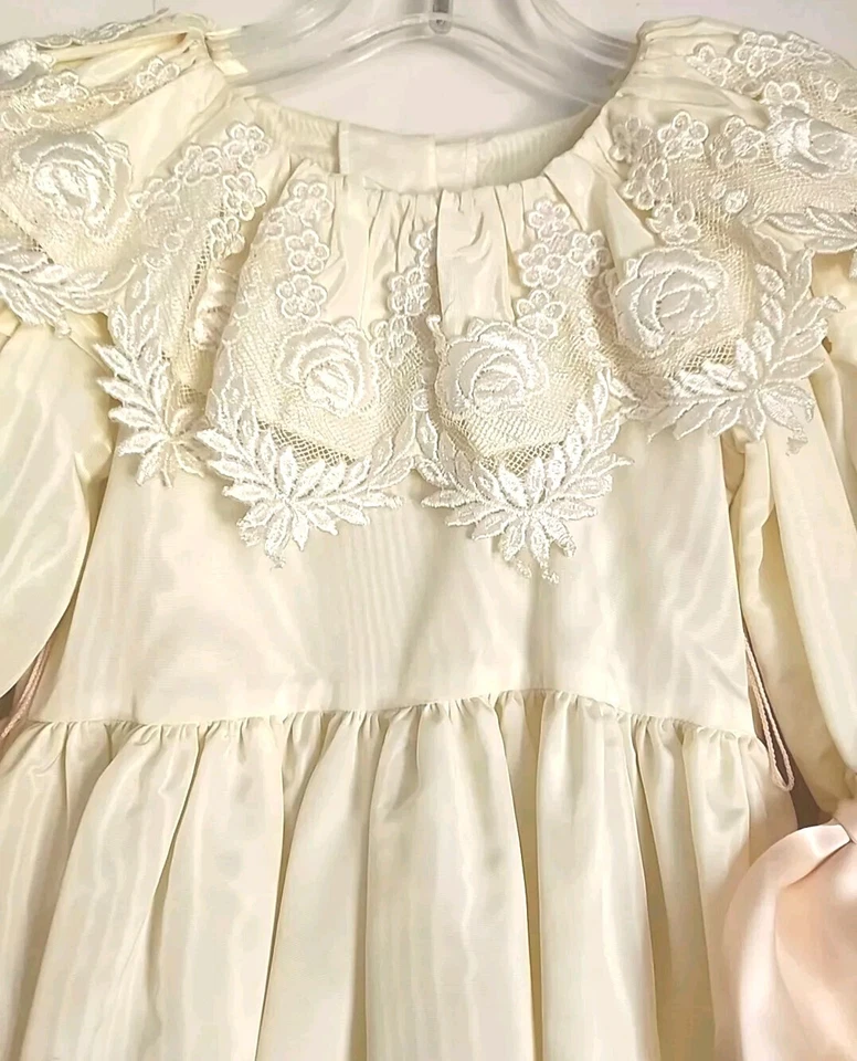 Vestido de fiesta infantil Sarah Kent amarillo claro recortado en encaje blanco ancho talla 6 Foto 2 de 4