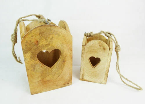 Dekorationen für Hochzeiten aus Holz mit Herzen