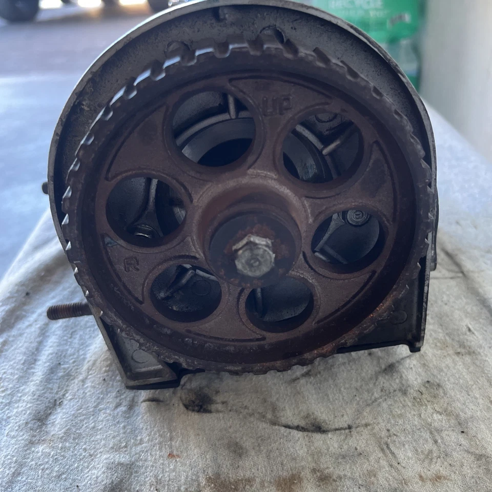 Cubiertas de culata y válvula Homda Goldwing 1981 Gl1100 Foto 4 de 4