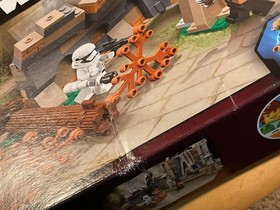 New LEGO Star Wars Battle on Takodana (Set 75139), retired. Box may show wear.