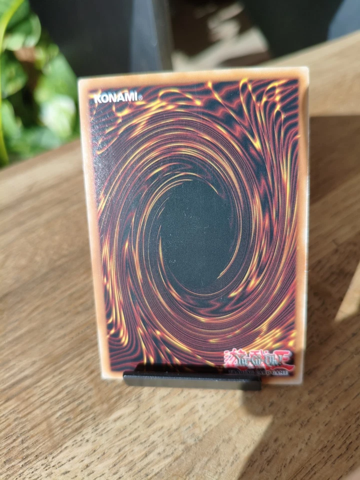 Yu-Gi-Oh! DRAGON BLANC AUX YEUX BLEUS OP28-FR001 Ultimate Rare FR Excellent État - Photo 4/4