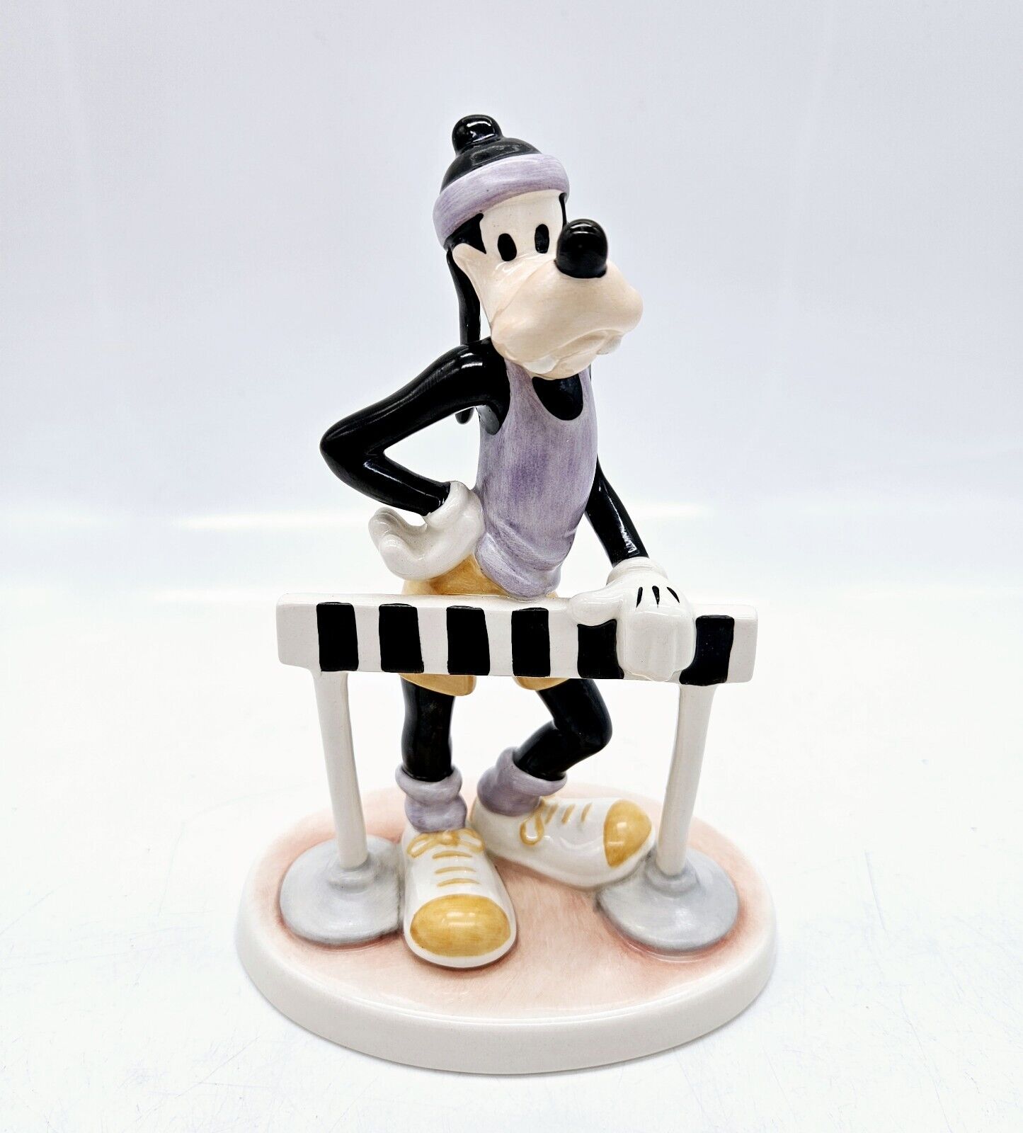 Hummel Goebel Disney Goofy Sprinter Runner Figurine 6" TMK 6