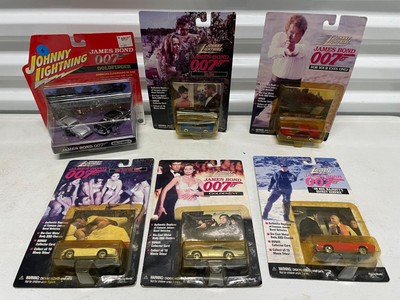 JOHNNY LIGHTNING JAMES BOND 007 THUNDERBALL & DR. NO & GOLDFINGER DIECAST CARS. 