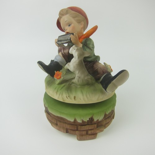 Vintage Spinning Music Box Boy Plays Harmonica Terrier Dog Napcoware Japan 1950s - Bild 5 von 13