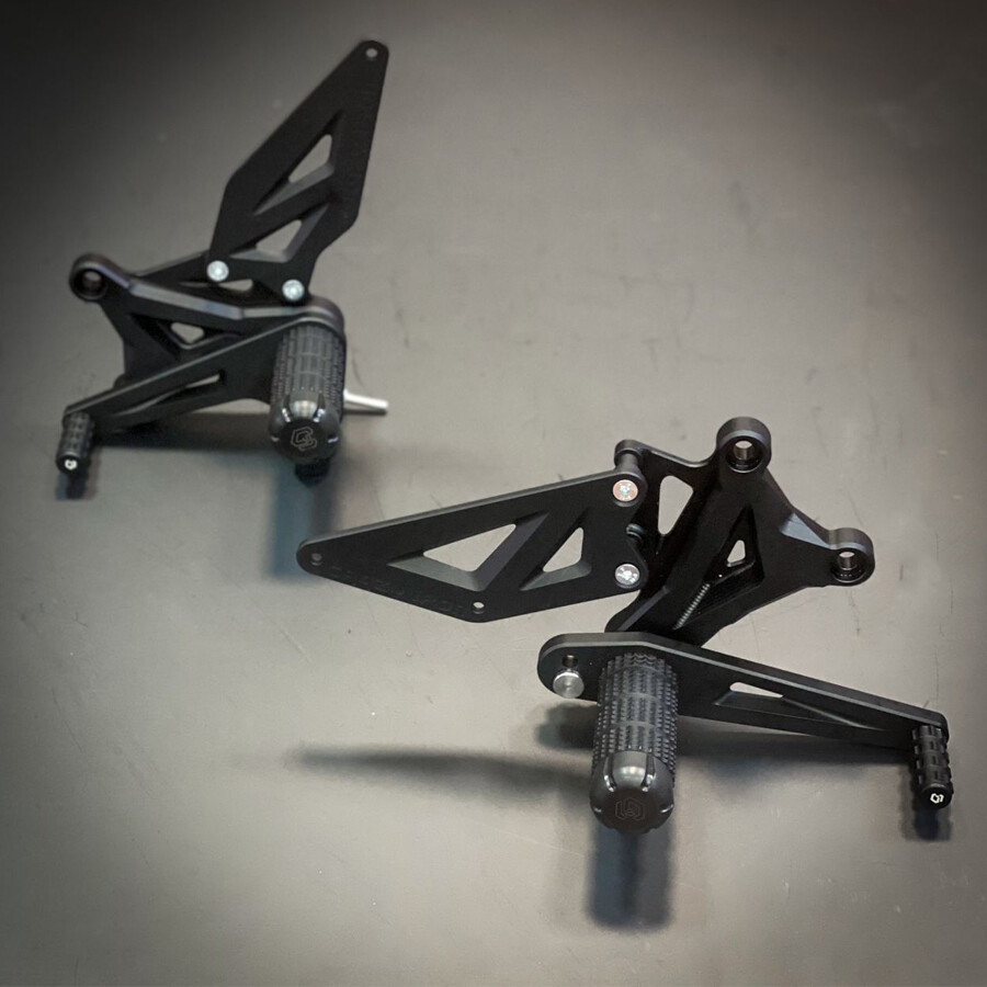 パーツ NARDY classic ZX10 | Grudge Rear Sets - DME Racing