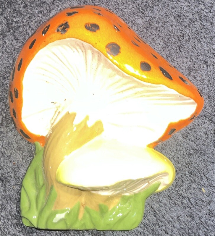 Ceramic Mushroom Wall Hanging Retro 70’s Look Plaque
