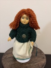 Muñeca de porcelana Marie Enright SI-OGS Erin SI-OG The Emigrant Little People