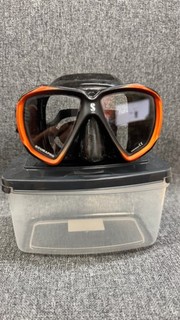 Scubapro Maske Taucherbrille Spectra WIE NEU Farbe orange/schwarz – schwarz