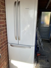 Hotpoint FFU3D1W Day 1 Freestanding Fridge Freezer - White