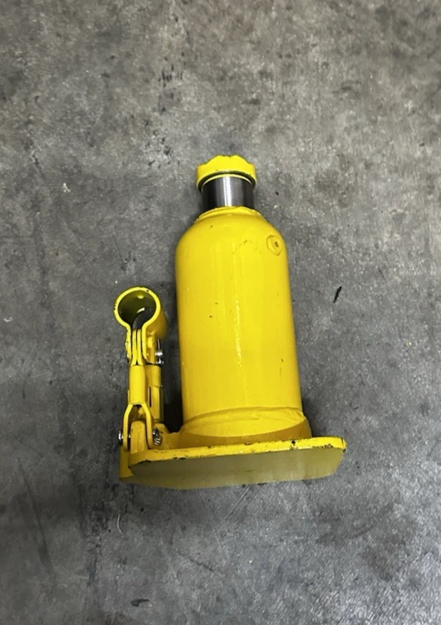 FORD SUPERDUTY 4 TON BOTTLE JACK -  OEM - YELLOW - Image 2 of 4