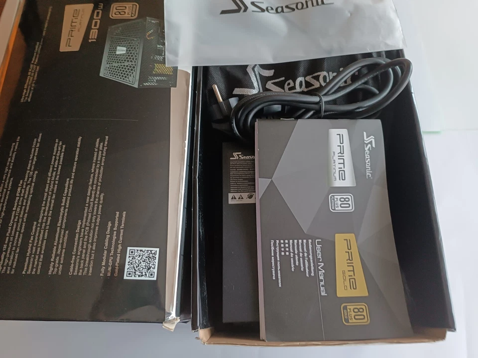 FUENTE SEASONIC PRIME PLATINUM 1300W FULL MODULAR  EFICIENTE ALTO RENDIMIENTO - Imagen 4 de 4