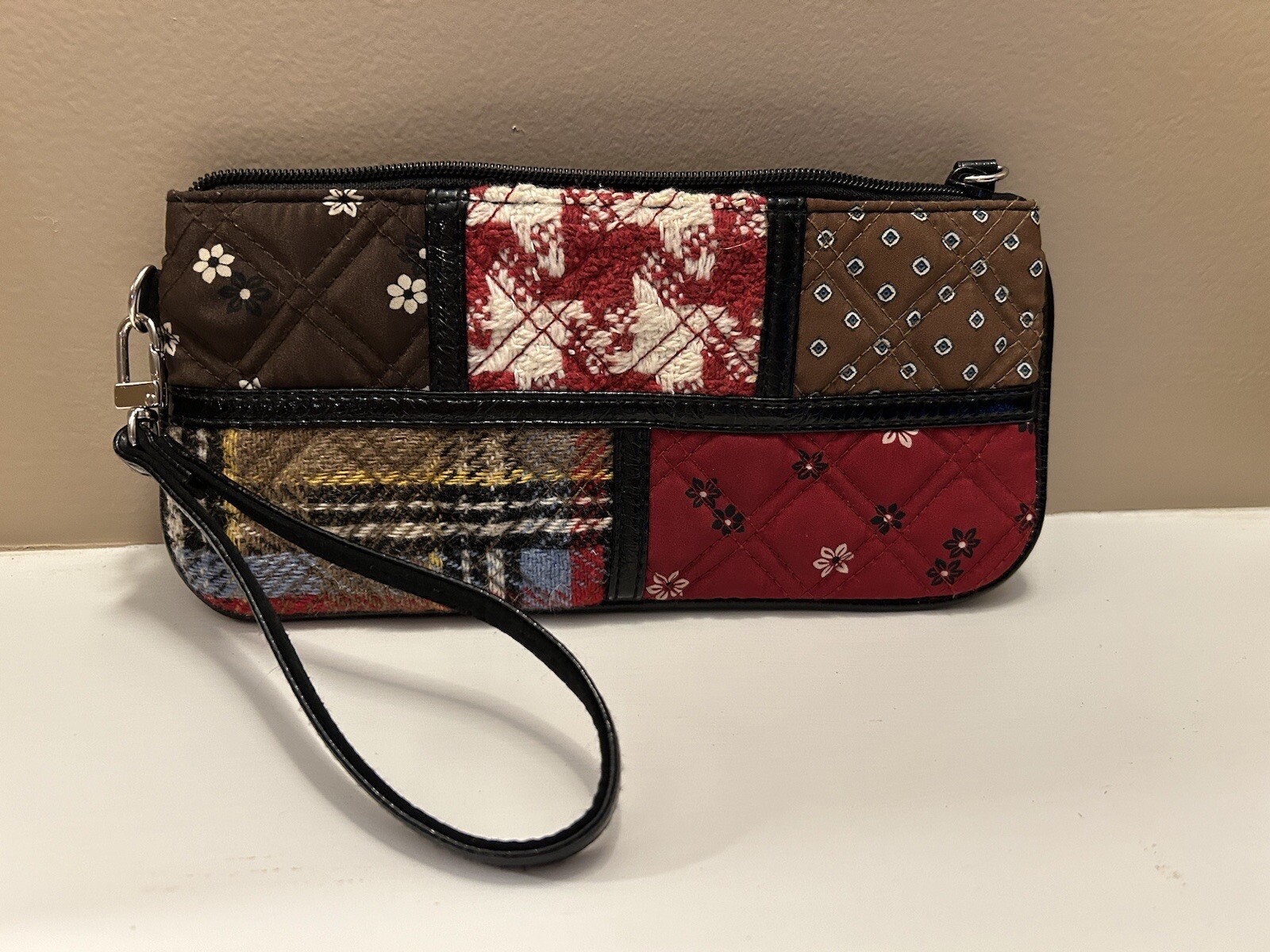 Vera Bradley Wristlet - Patchwork design, black i… - image 1