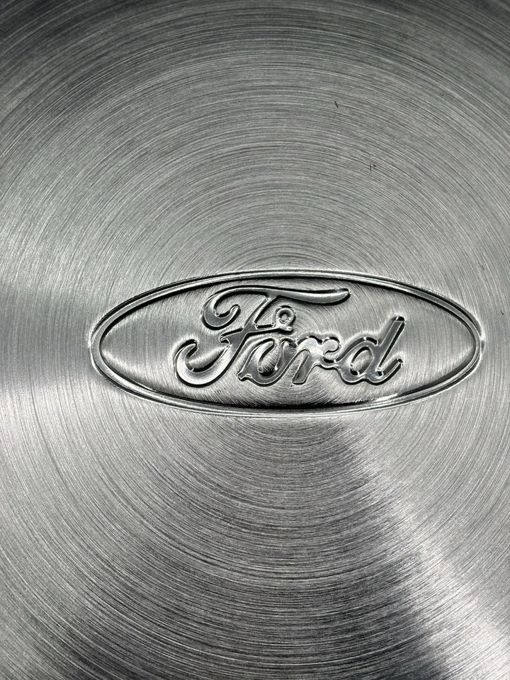 Колпак колеса для тарелки для собаки 1993-08 Ford F150 10,5 дюйма QTY 1 Б/У ИЗЯЩНЫЙ грузовик Bronco от оригинального производителя - Изображение 2 из 4