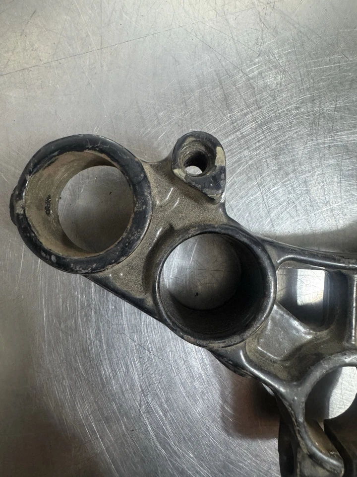 Harley Davidson Modelo K Ironhead Sportster Horquilla Frontal 33.4 Triple Abrazadera Árbol Foto 2 de 4