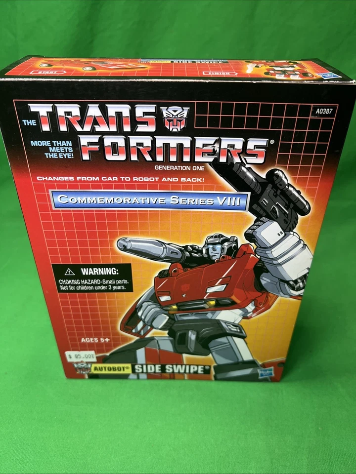 Transformers Hasbro G1 Reissue Sideswipe TRU Exclusive Commemorative Series VIII - Image 2 of 4