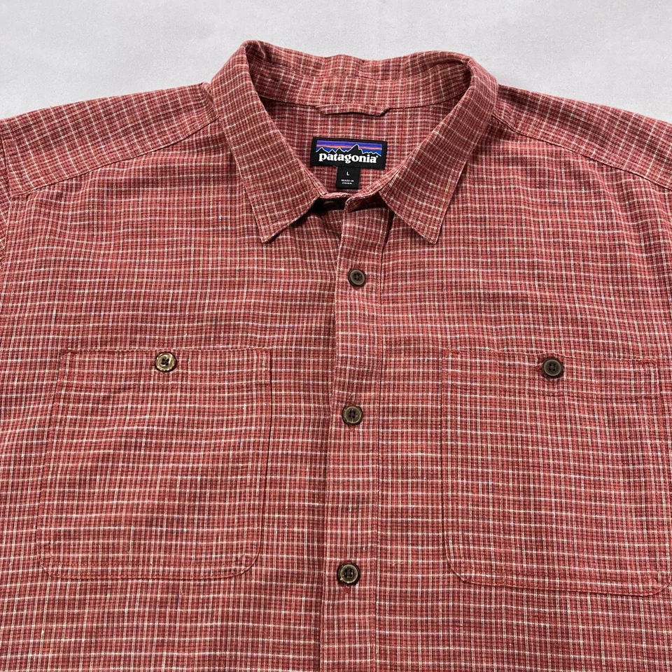Camisa Patagonia Para Hombres Grande Roja a Cuadros Paso Trasero Cáñamo Algodón Orgánico Botón Delantero Foto 4 de 4